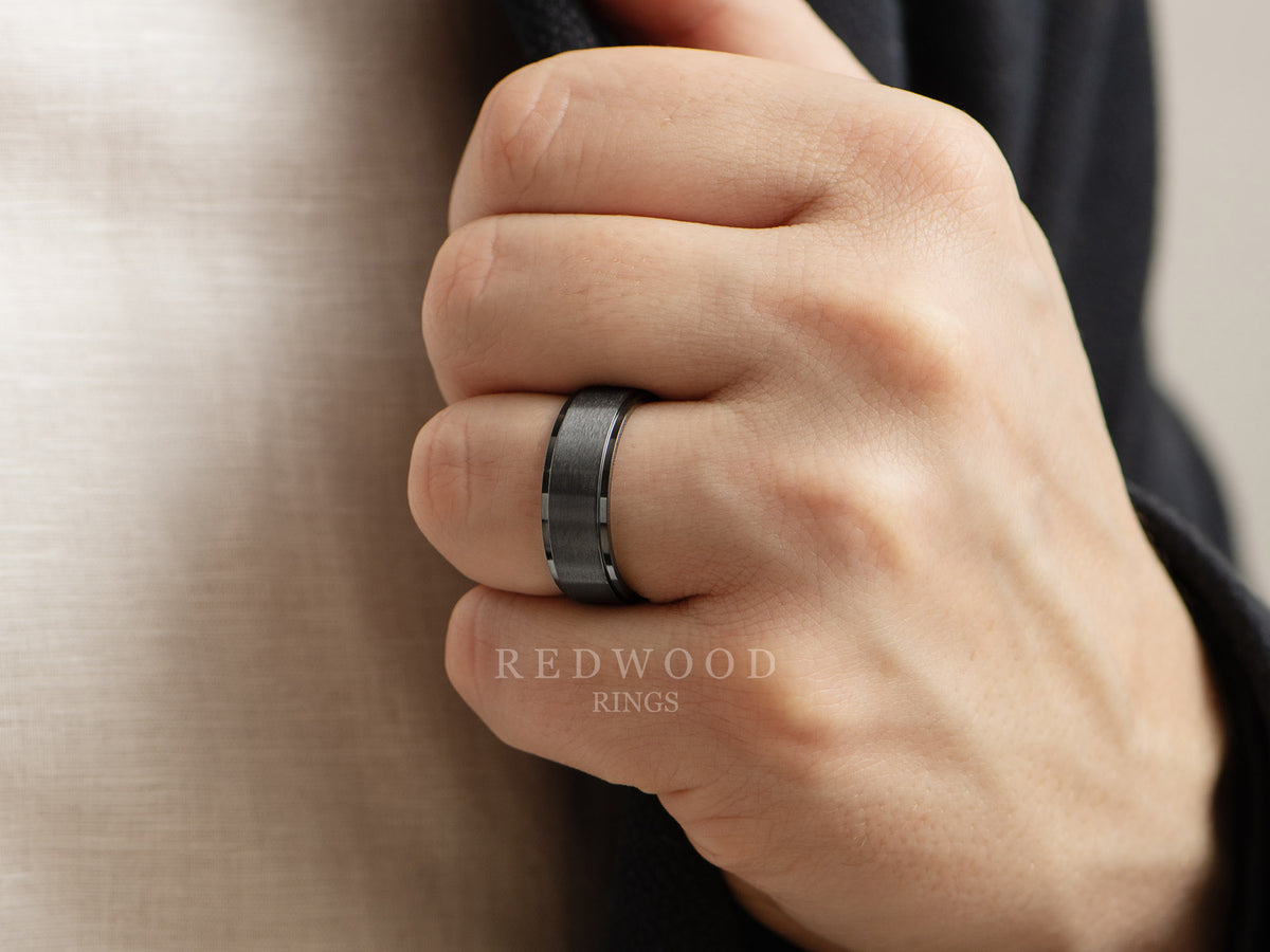 8mmblackzirconiumring_menshand