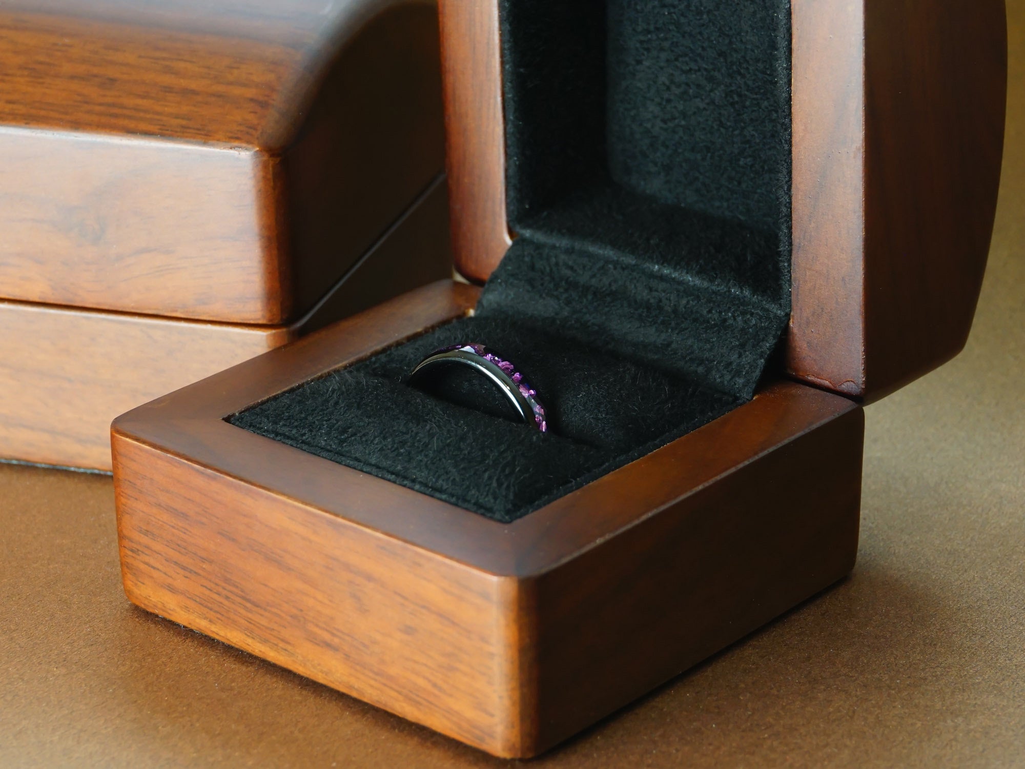 4mm black alexandrite tungsten ring in a luxury wood ring box, black polished ring with purple lab alexandrite inlay