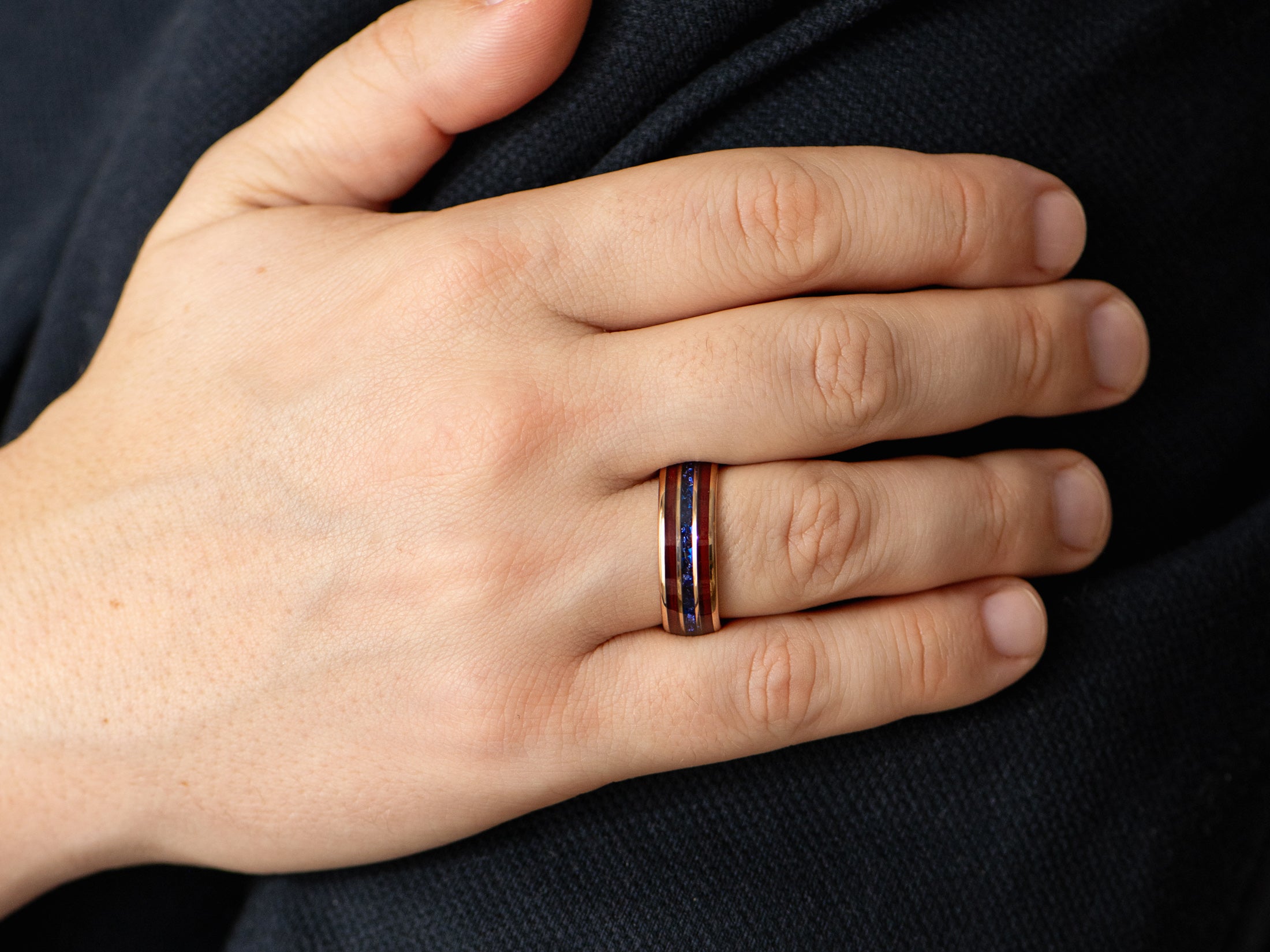 8mm rose gold redwood sapphire ring, mens hand photo