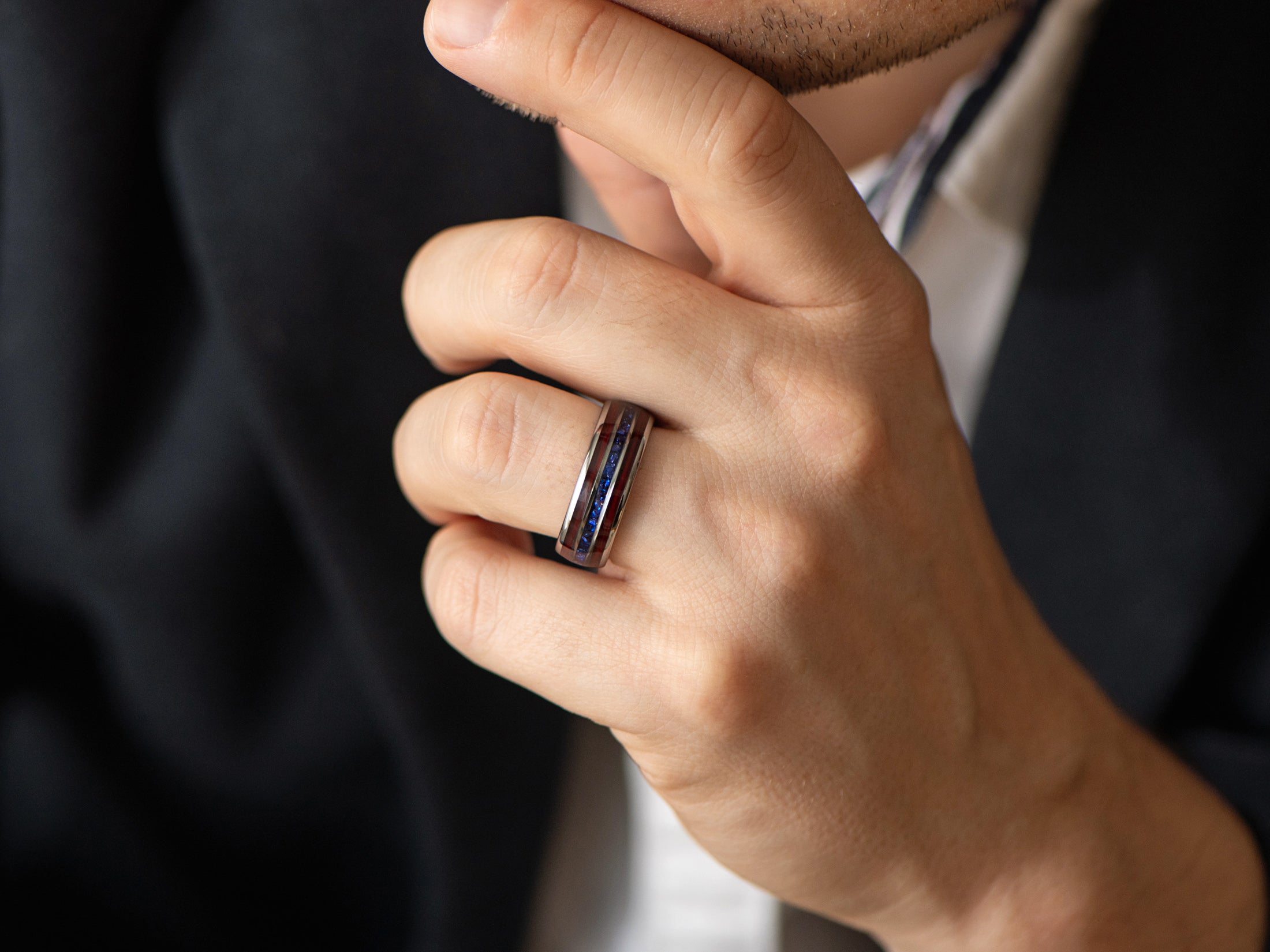8mm silver redwood sapphire tungsten ring, mens hand photo