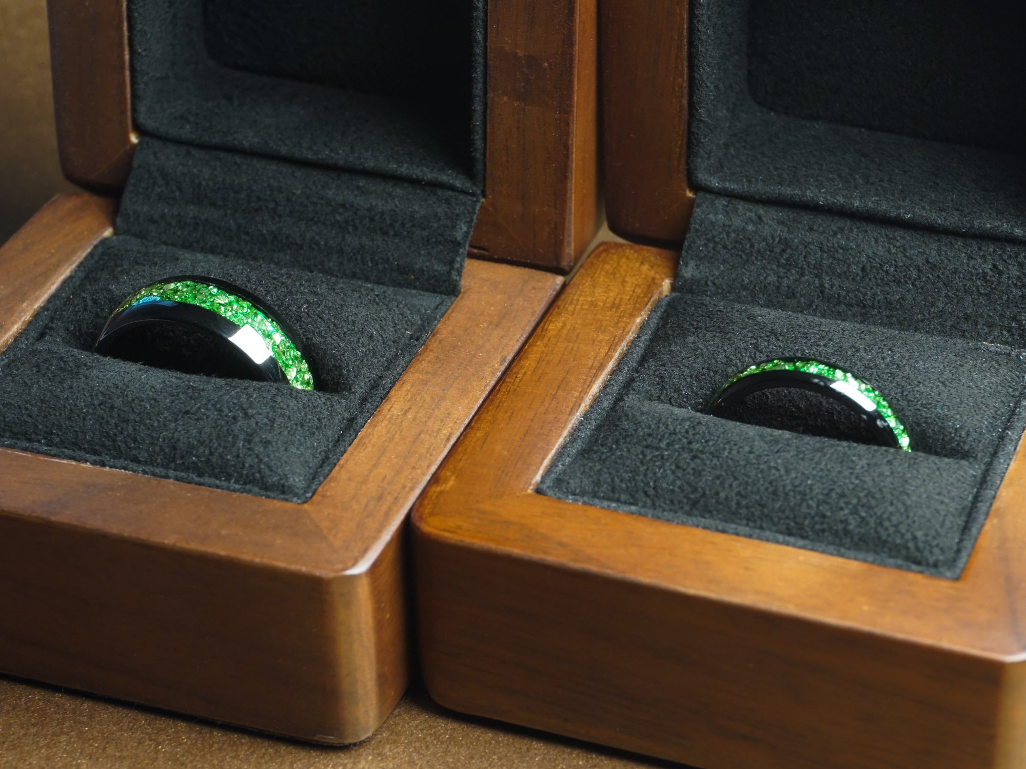 Lab emerald wedding ring set, his and hers matching rings, black tungsten rings with gemstone inlay, walnut wood ring boxes