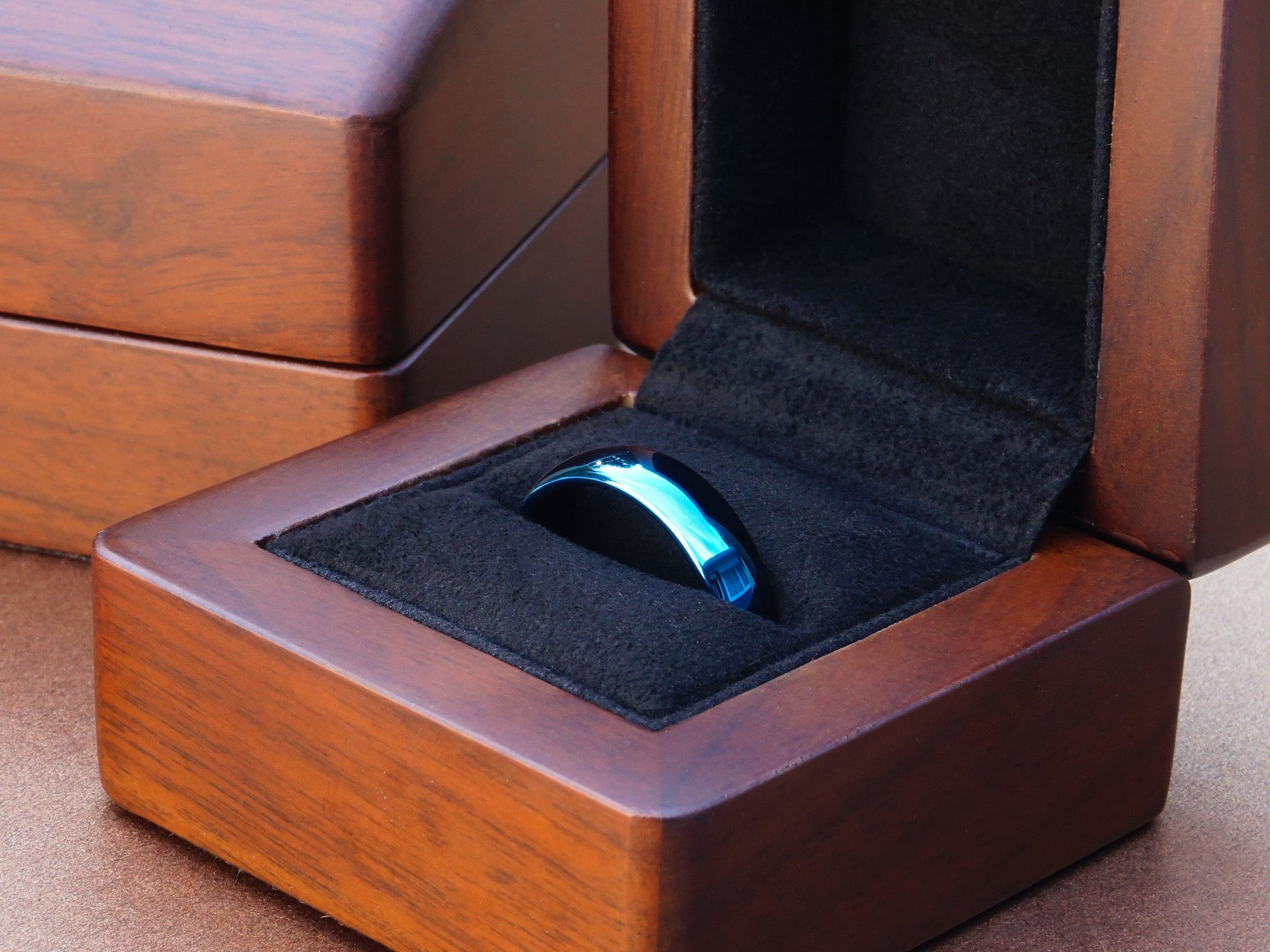 blue tungsten ring, cerulean blue mirror polished 6mm ring, minimalist mens wedding band, luxury wood ring box