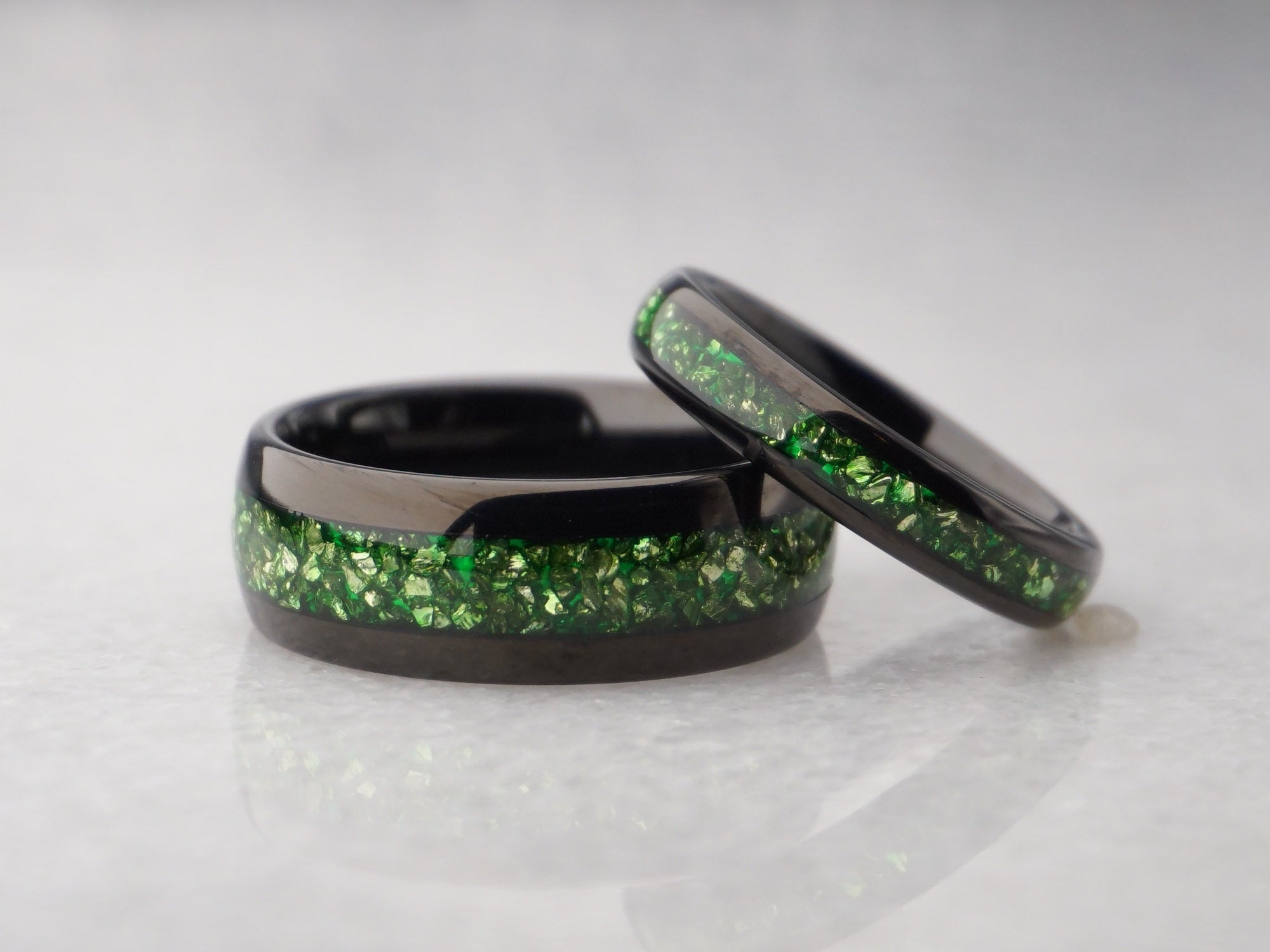 lab emerald matching wedding bands, polished black rings with green emerald gemstone inlay, 8mm and 4mm matching ring set