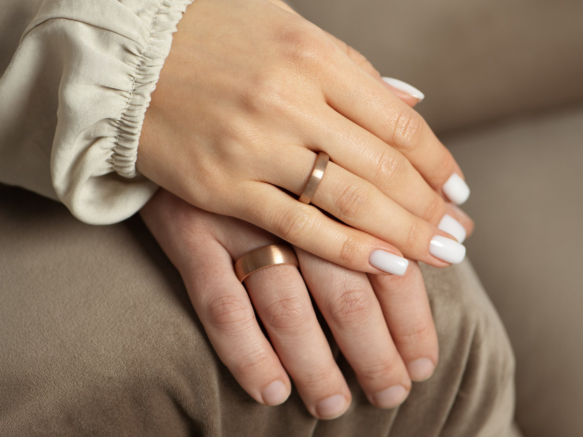 rose gold rings matching set, brushed rose gold tungsten ring for him and her 8mm 4mm hand photo