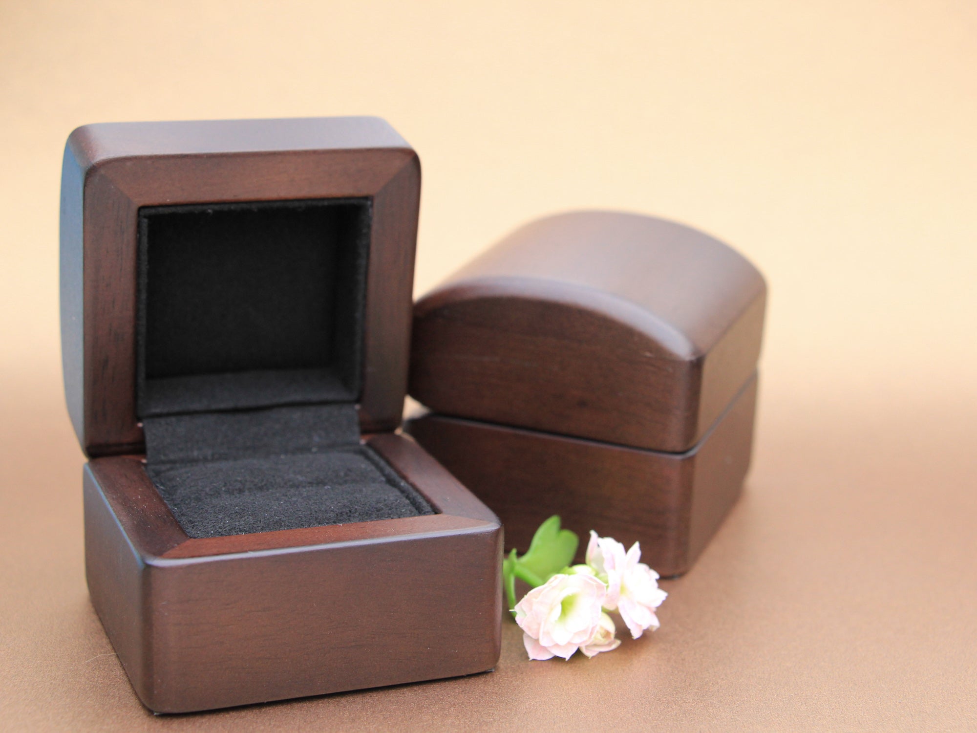 walnut wood ring box luxury wedding proposal box, c26c5180-e1a1-41c1-8831-aa362278a701